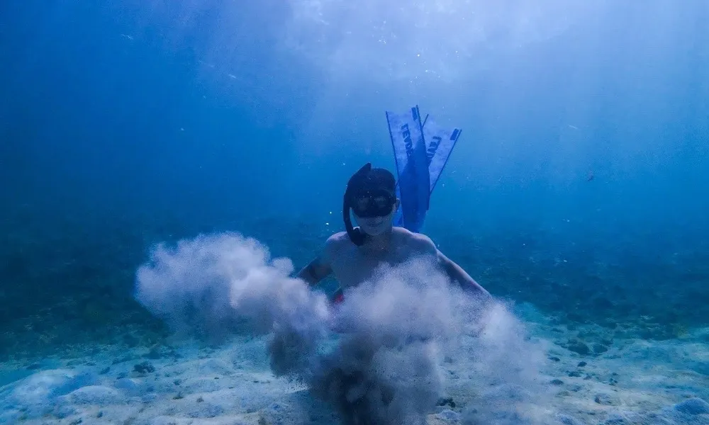 phu quy snorkeling sand play 2